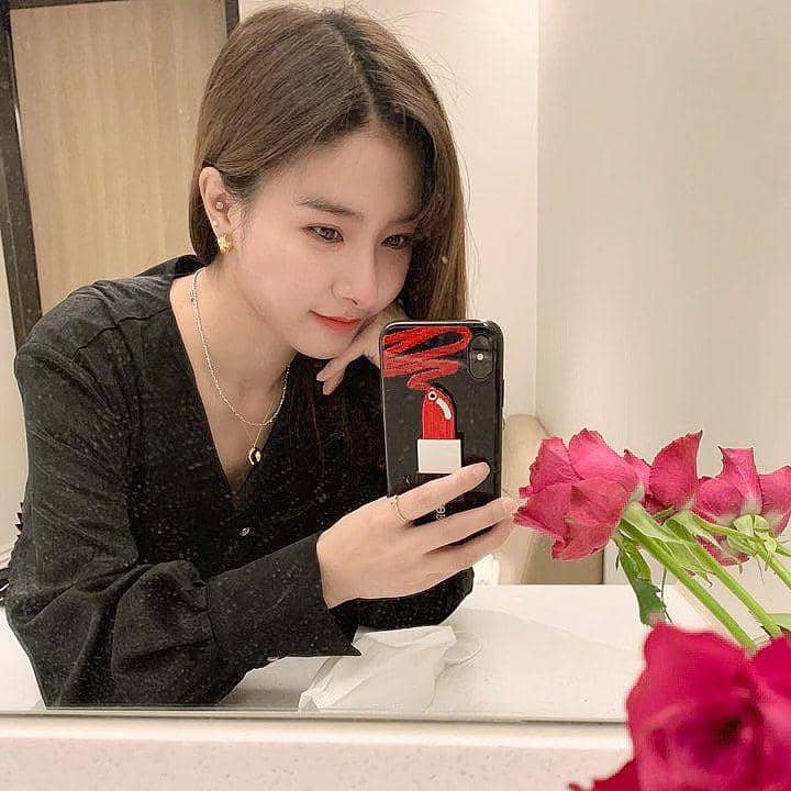 Kim So Eun (instagram.com/socun89)