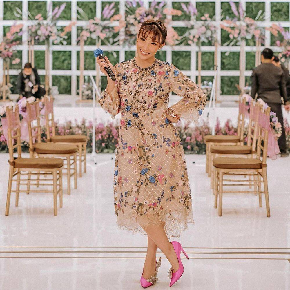 Ayu Dewi (instagram.com/mrsayudewi)