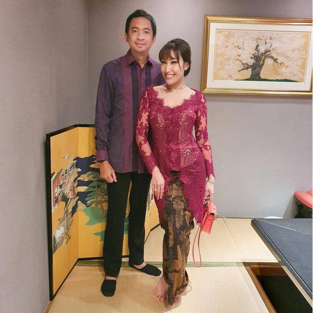 Ayu Dewi (instagram.com/mrsayudewi)
