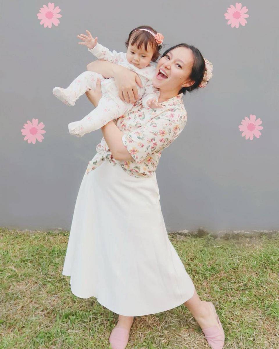 foto Asmirandah dan anaknya (instagram.com/asmirandah89)