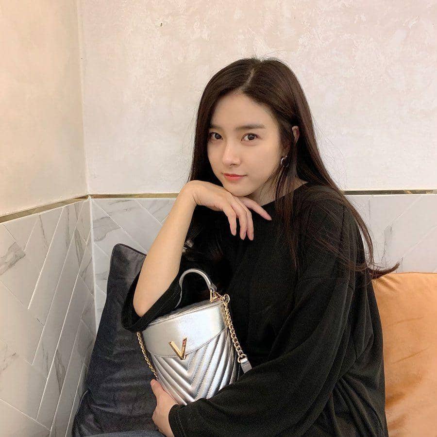 Kim So Eun (instagram.com/socun89)