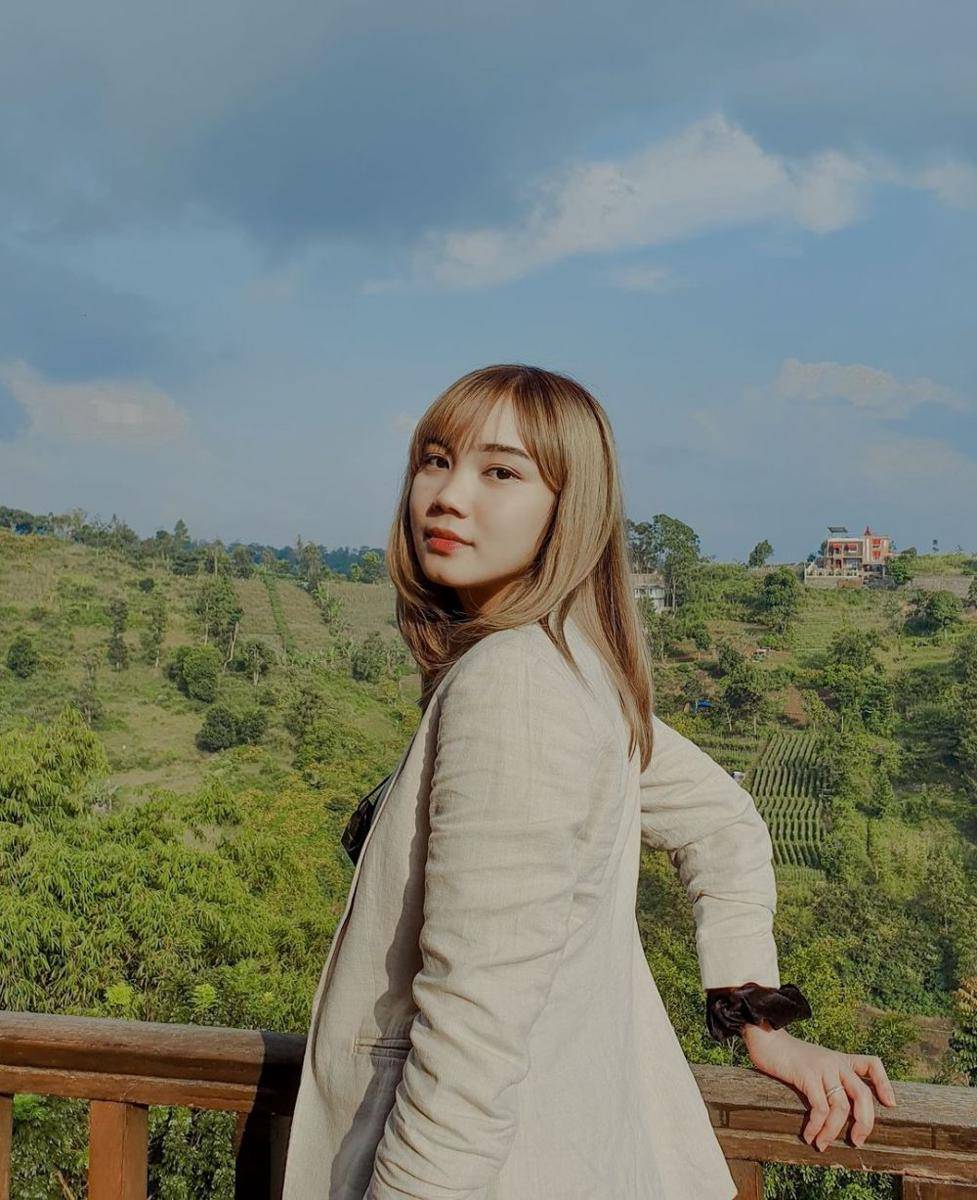 Yuriva (instagram.com/zhryuriva)