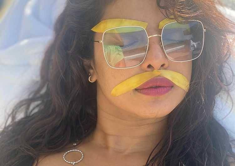 ultah Priyanka Chopra (instagram.com/priyankachopra)