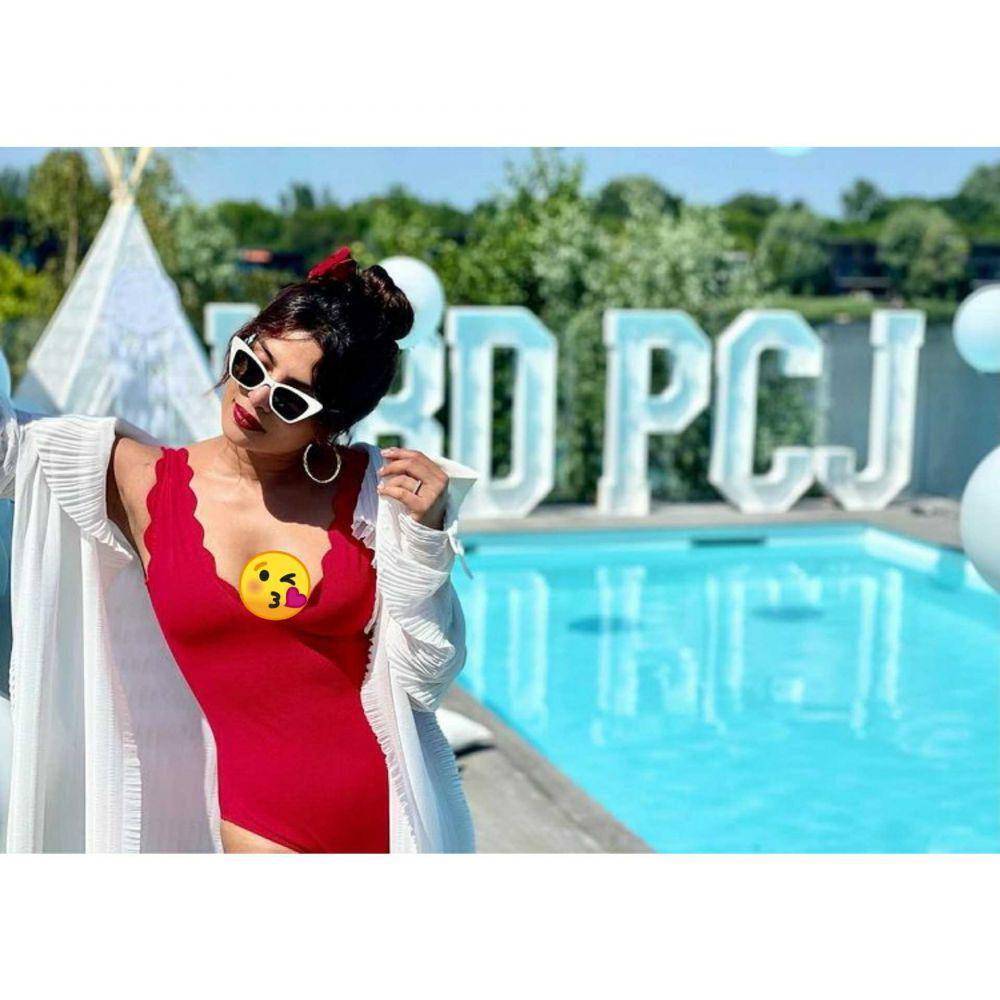 ultah Priyanka Chopra (instagram.com/priyankachopra)