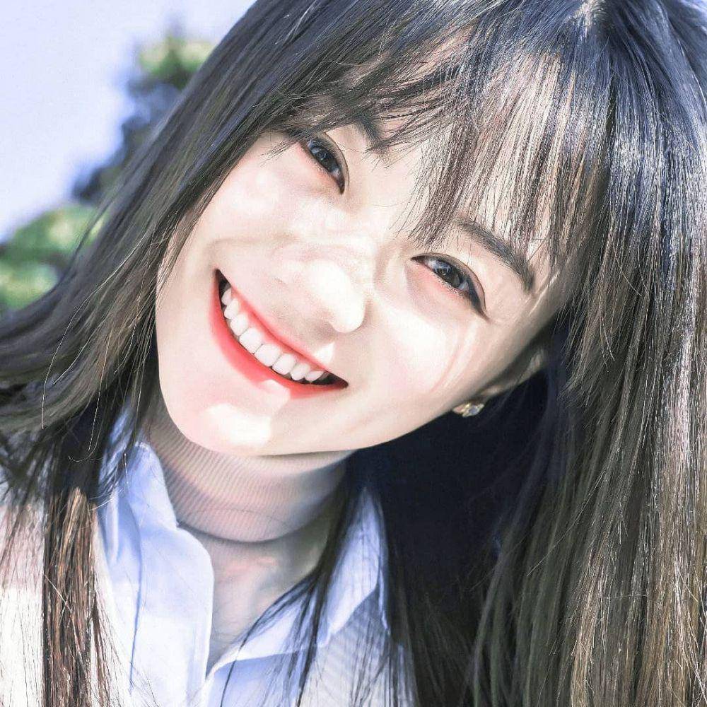 Hu Yi Xuan (instagram.com/hoyhoanvnfc)