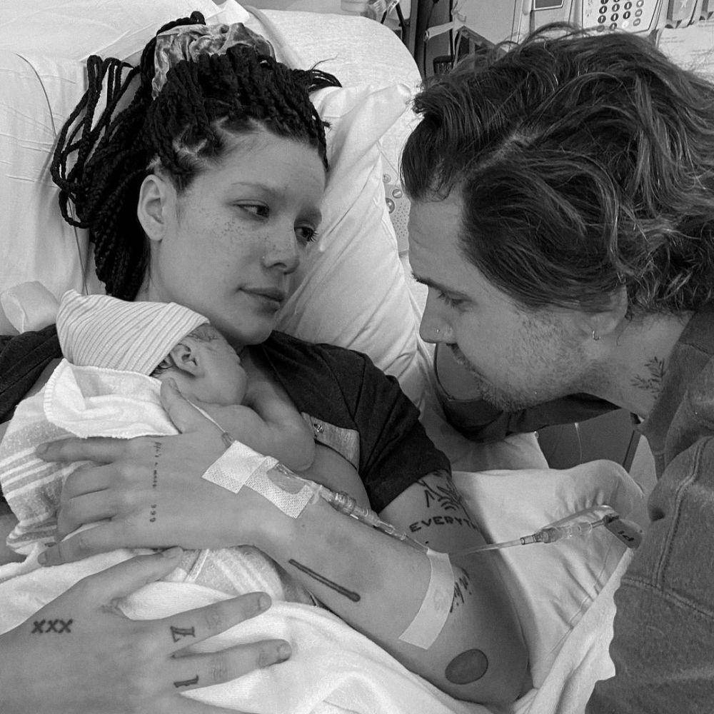 Halsey lahirkan anak pertama (instagram.com/iamhalsey)