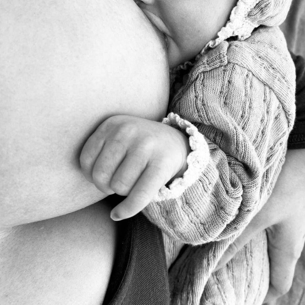 anak pertama Halsey (instagram.com/iamhalsey)
