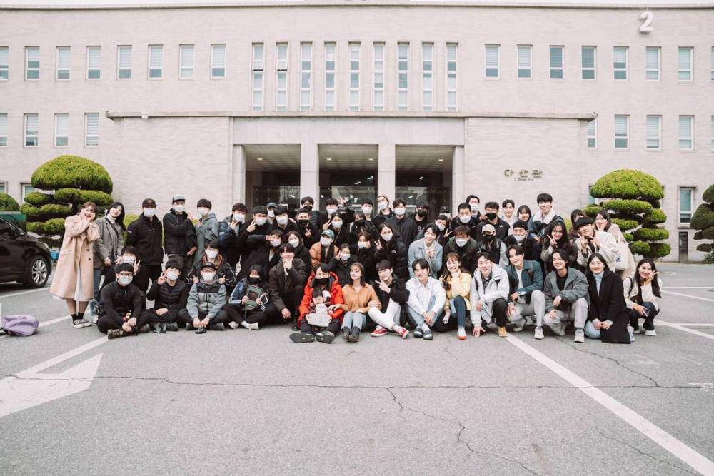 potret pemain dan kru My Roommate is a Gumiho (instagram.com/nam_seongwoo)