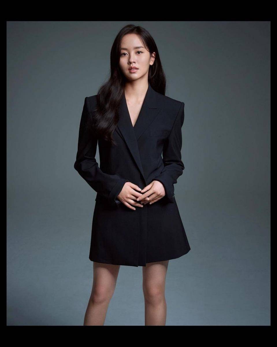 Kim So Hyun (instagram.com/wow_kimsohyun)