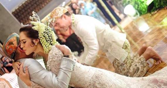Kedekatan Hamish Daud dan mertua (instagram.com/_yourraisa)