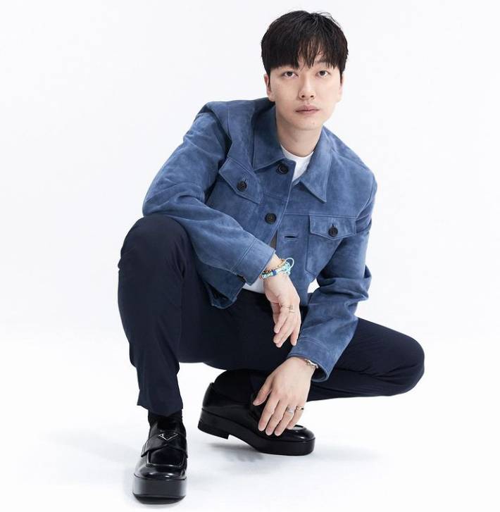 Lee Dong Hwi (instagram.com/dlehdgnl)