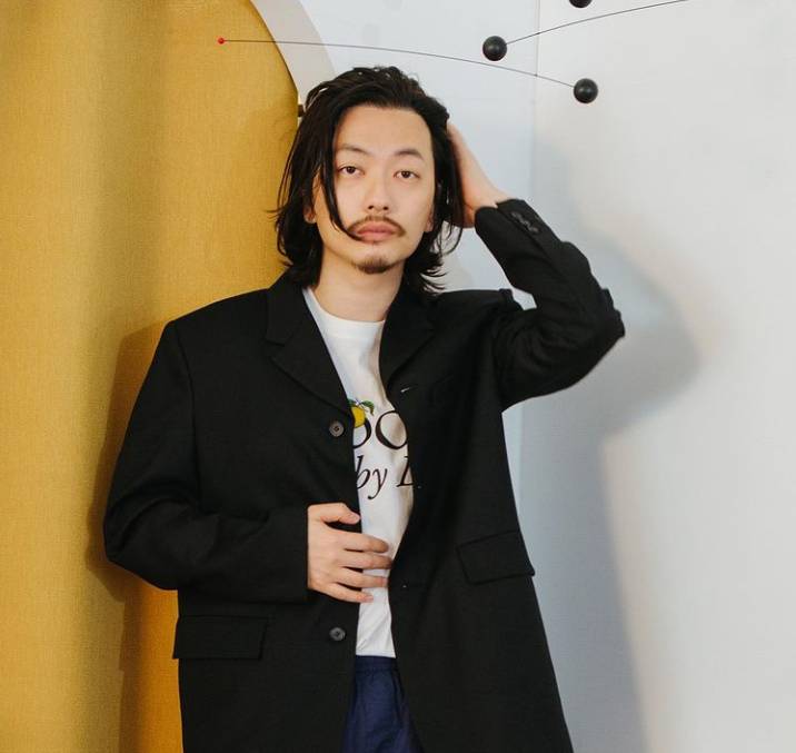 Lee Dong Hwi (instagram.com/dlehdgnl)