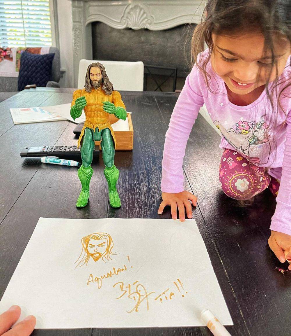 Dwayne Johnson dan buah hati (instagram.com/therock)