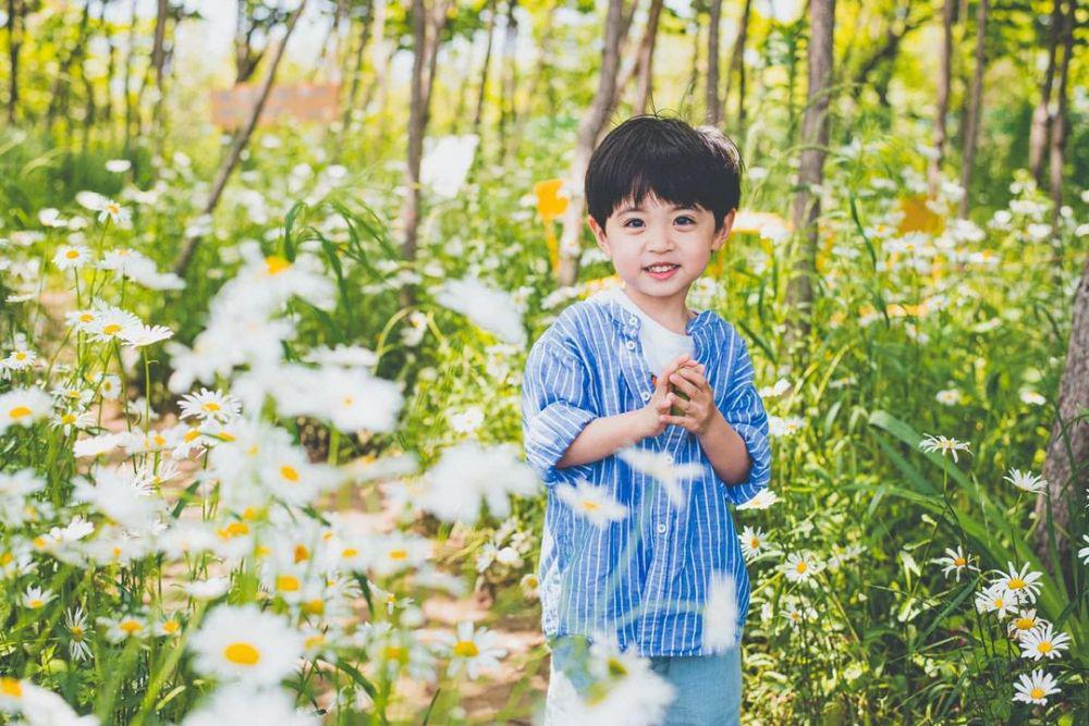 8 Fakta Lee Ro Woon, Balita yang Mirip Jungkook BTS