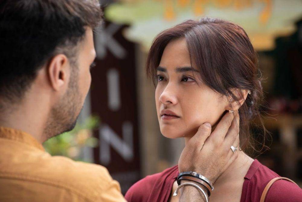 Cuplikan film A Perfect Fit (instagram.com/netflixid)