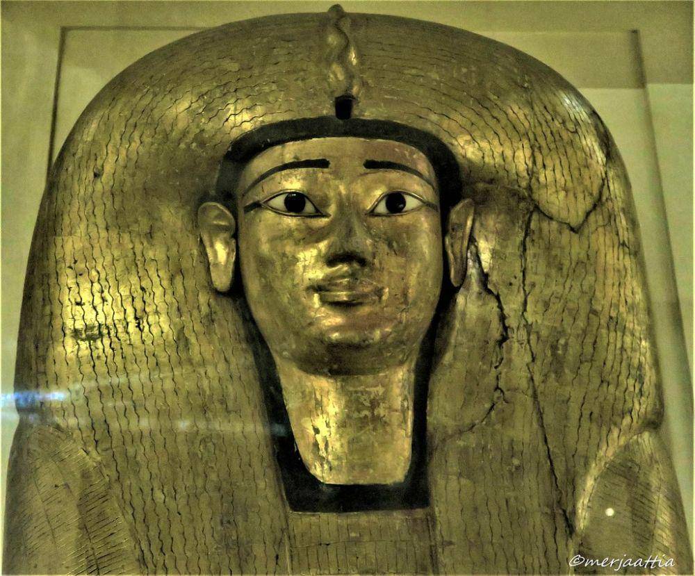 Ahhotep I (face2faceafrica.com)