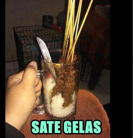 meme menikmati sate (facebook.com/muhammad rizky)