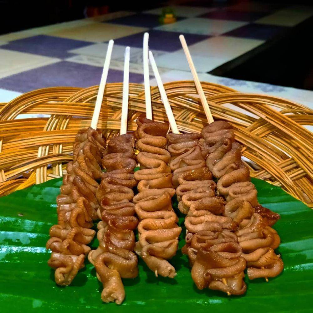 Ilustrasi sate usus ayam (instagram.com/angkringan.pemadam.kelaparan)