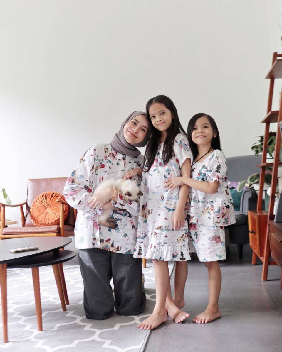 Dhatu dan anak-anak (instagram.com/dhaturembulan)