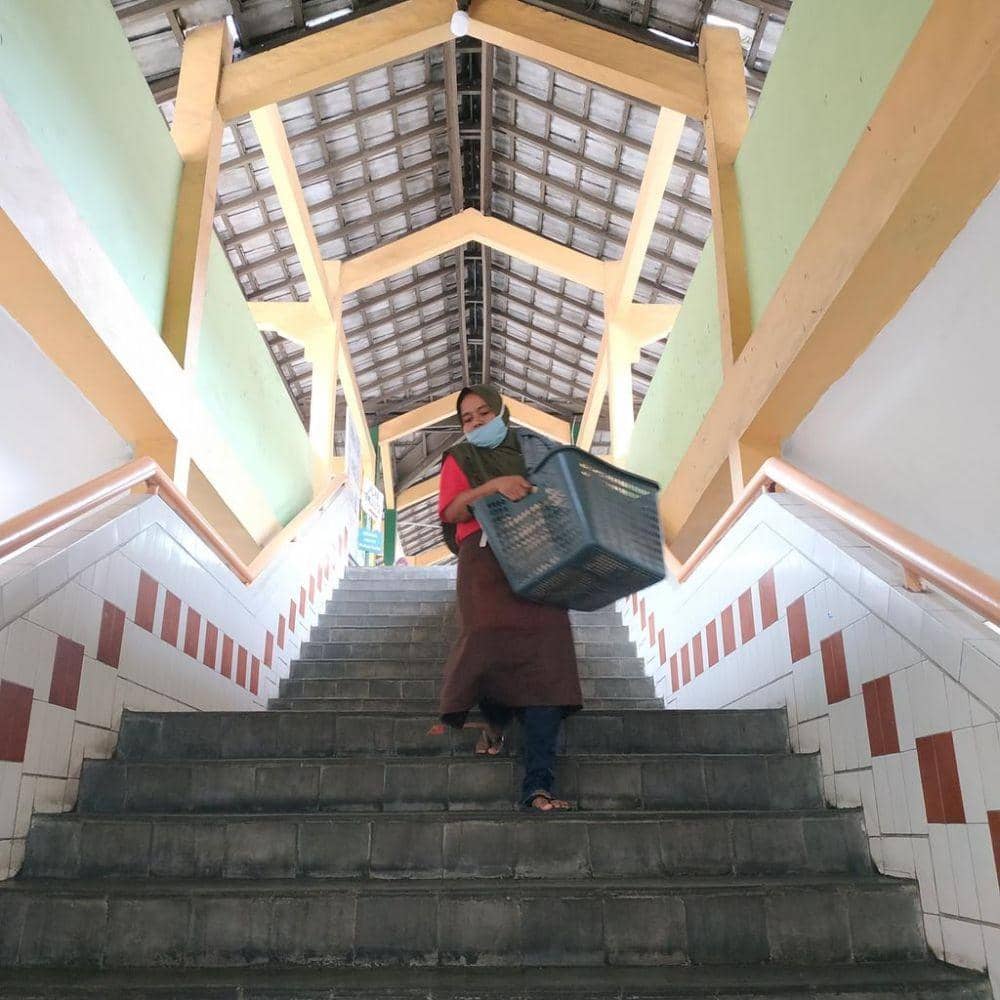 Gerakan dapur umum #BuruhGendongPerempuan. (dok. Istimewa)