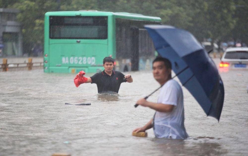 Banjir di provinsi Henan, China. (Twitter.com/mateus)