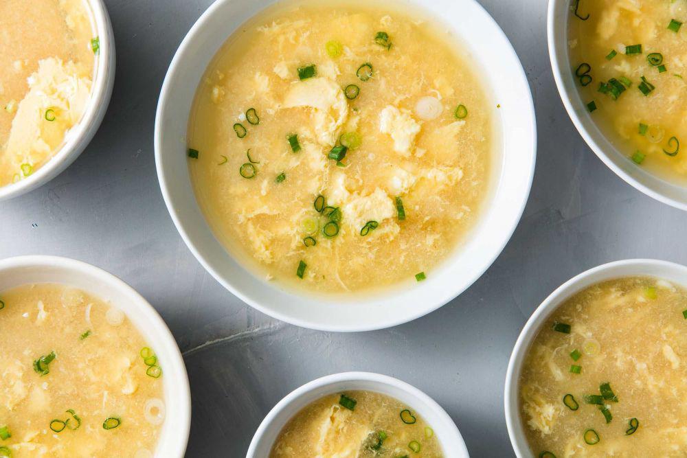 5 Inspirasi Menu Sup Berbahan Telur, Simpel dan Tetap Penuh Cita Rasa!