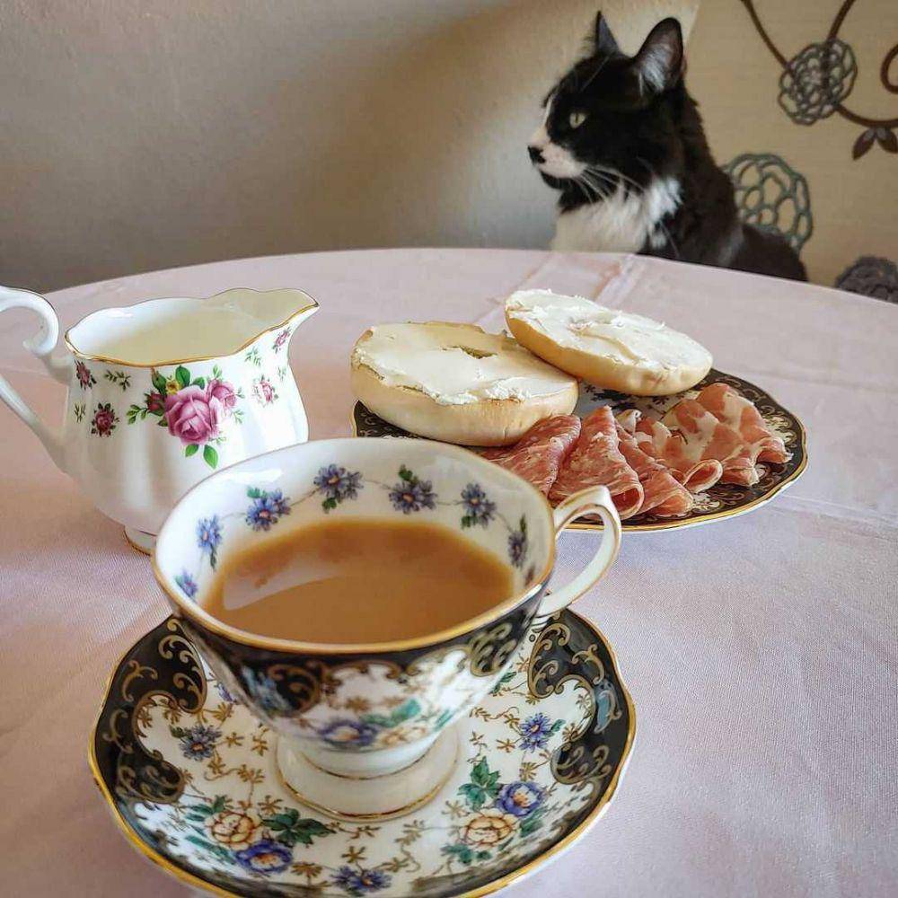breakfast tea (instagram.com/islandteatime)