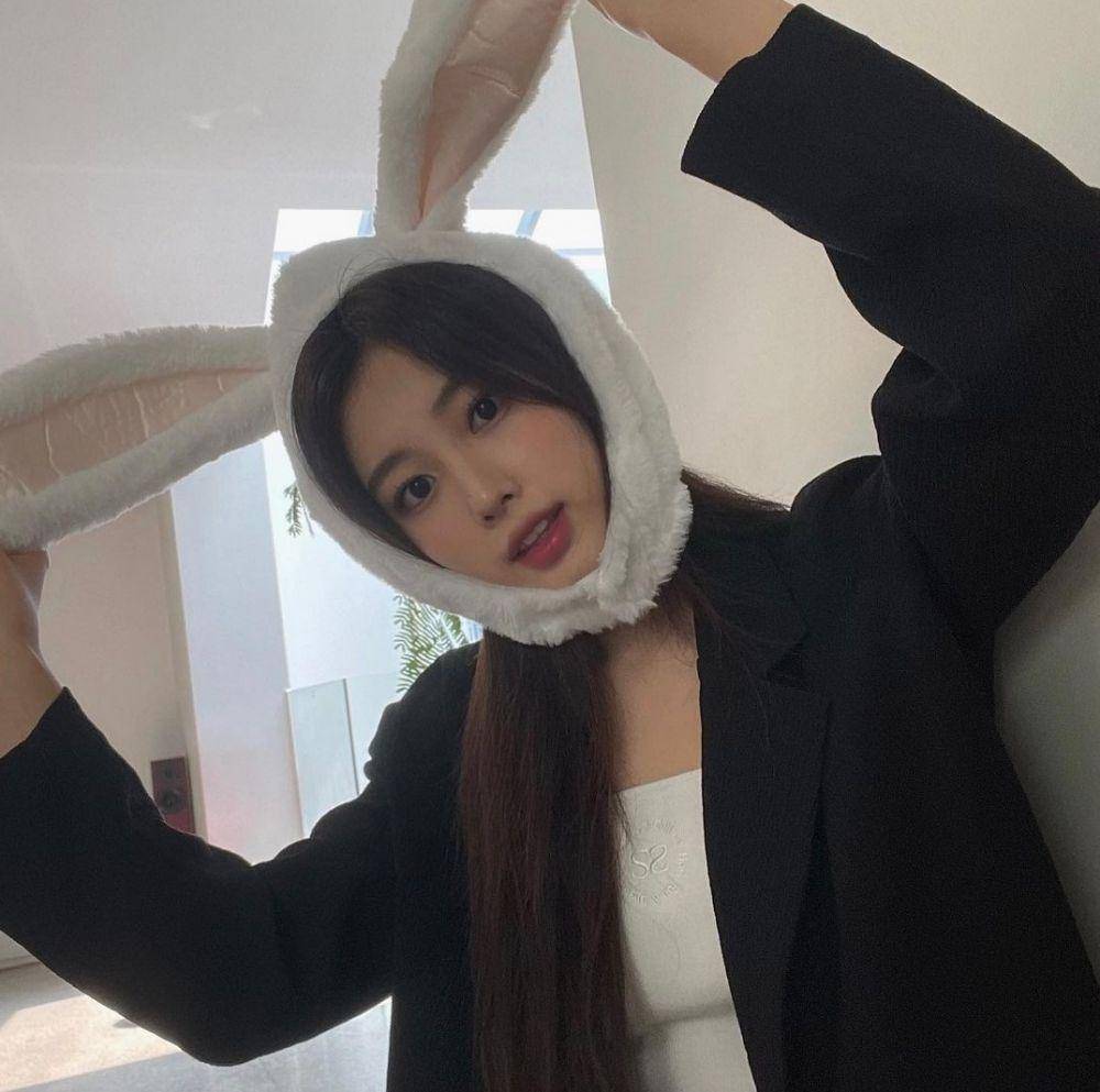 Kim Hye Won (instagram.com/hyemhyemu)