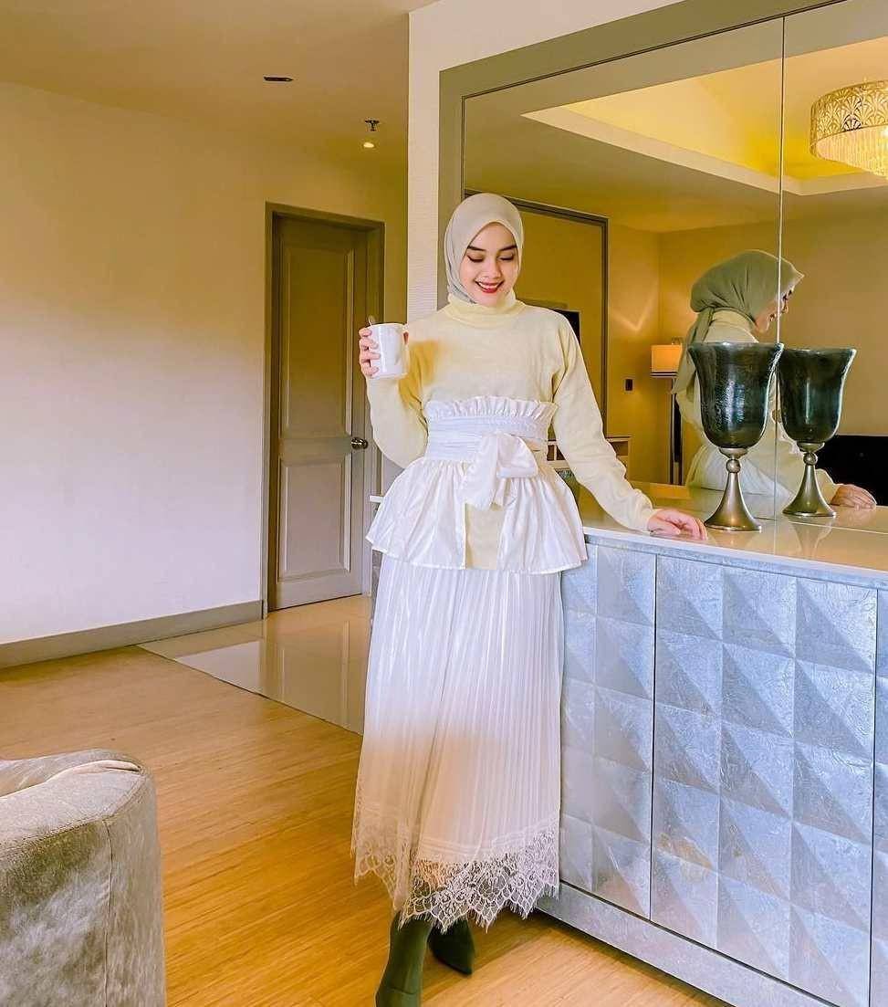 Selebgram Tiqasya (instagram.com/tiqasya)
