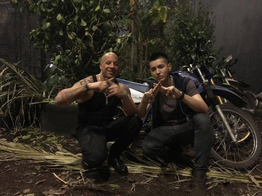 Kris Wu bersama lawan mainnya di film xXx: Return of Xander Cage (instagram.com/kriswu)