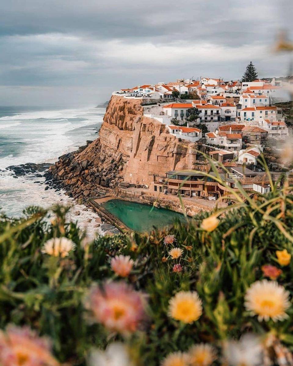 Sintra, Portugal (instagram.com/eugeniahanganu)
