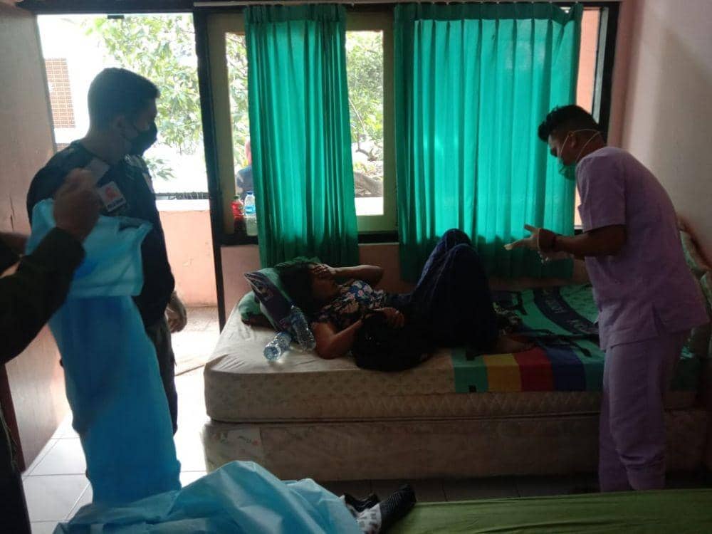 PMI asal Pamekasan saat jalani proses karantina di Asrama Haji Sukolilo Surabaya. Dok. Ist.