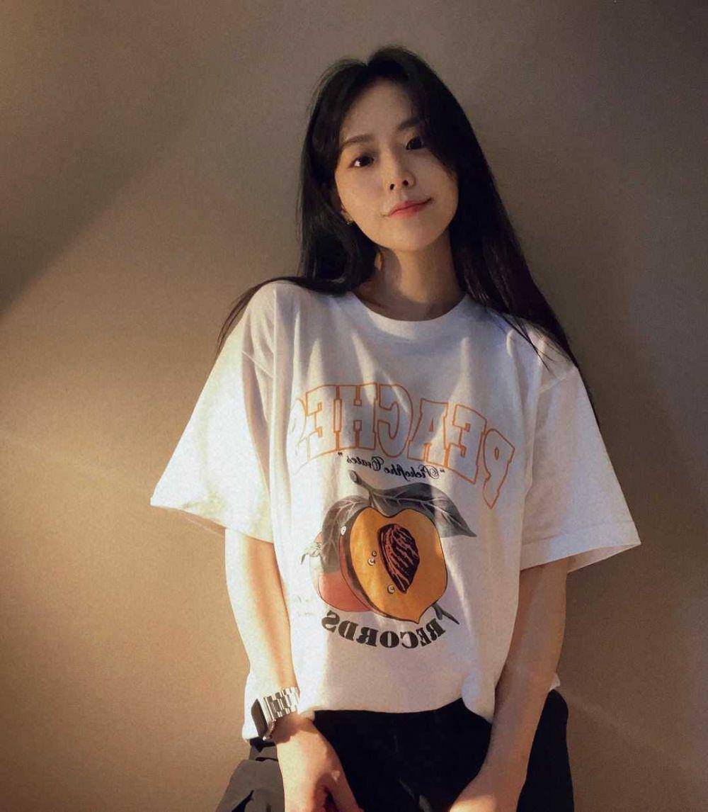 Lee Hwi Seo (instagram.com/leehwiseo)