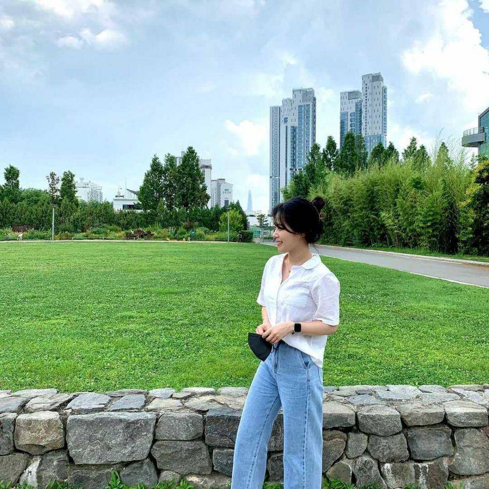 Lee Hwi Seo (instagram.com/leehwiseo)