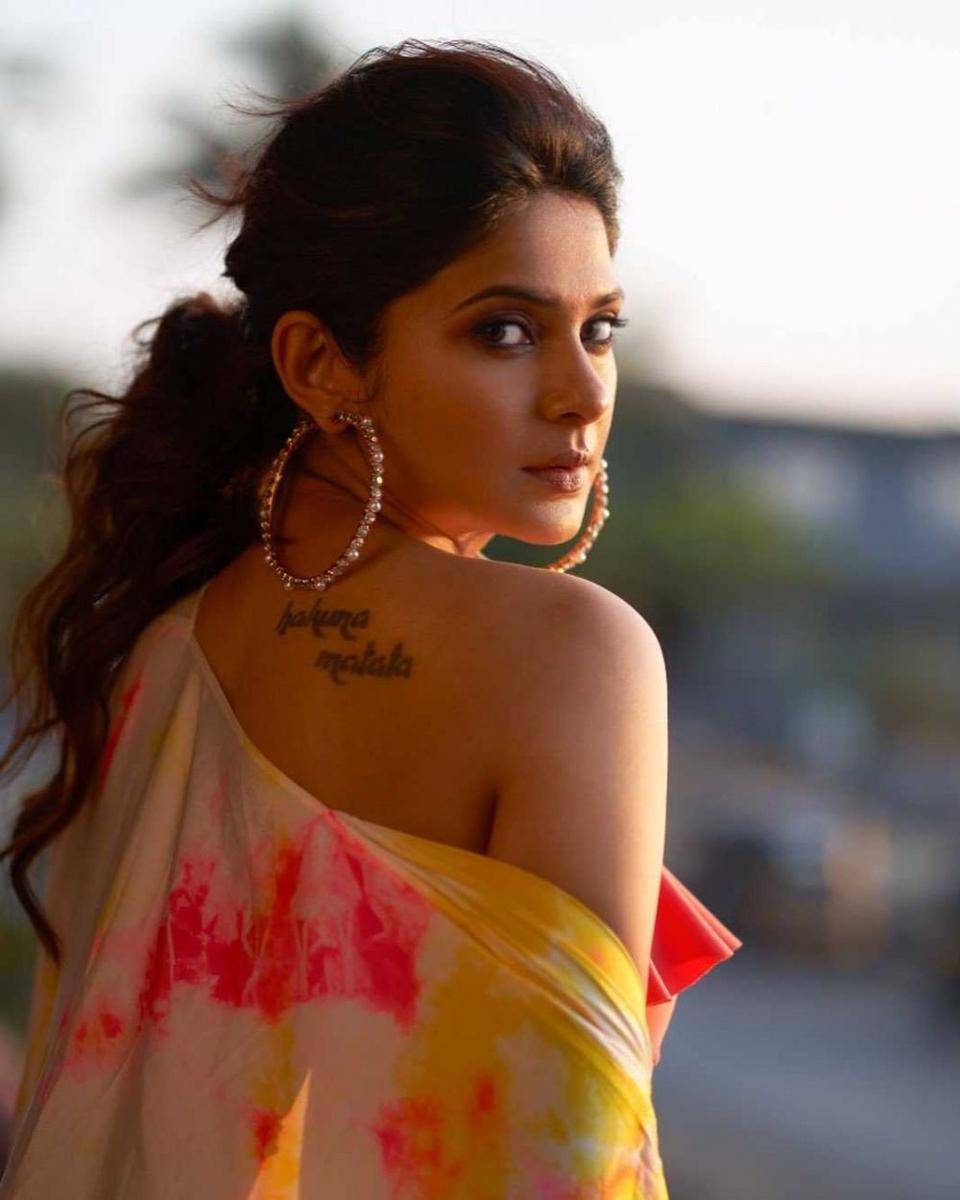 Jennifer Winget (instagram.com/jenniferwinget1)