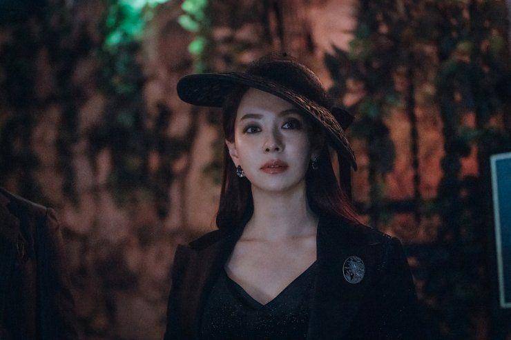 Song Ji Hyo di The Witch's Diner (instagram.com/tving.official)