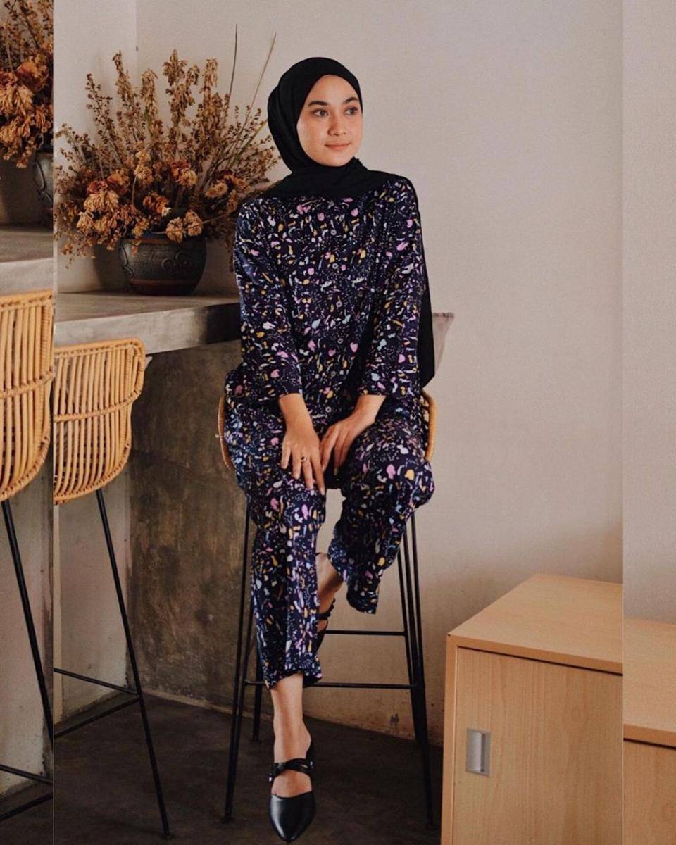 Outfit one set ala Alifia Diannisa (instagram.com/alfdns)
