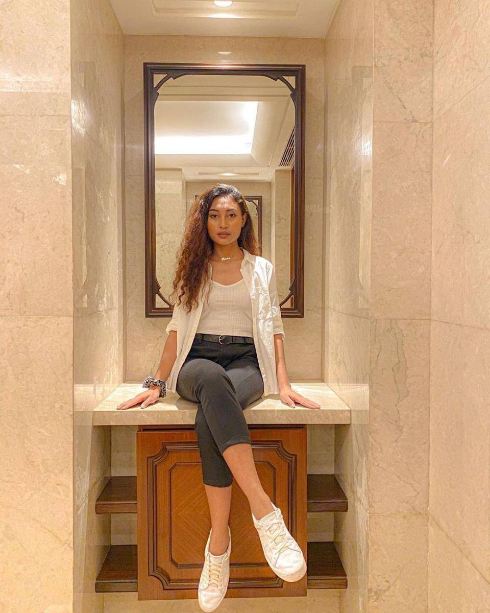 Novia Bachmid (instagram.com/noviabachmid/)