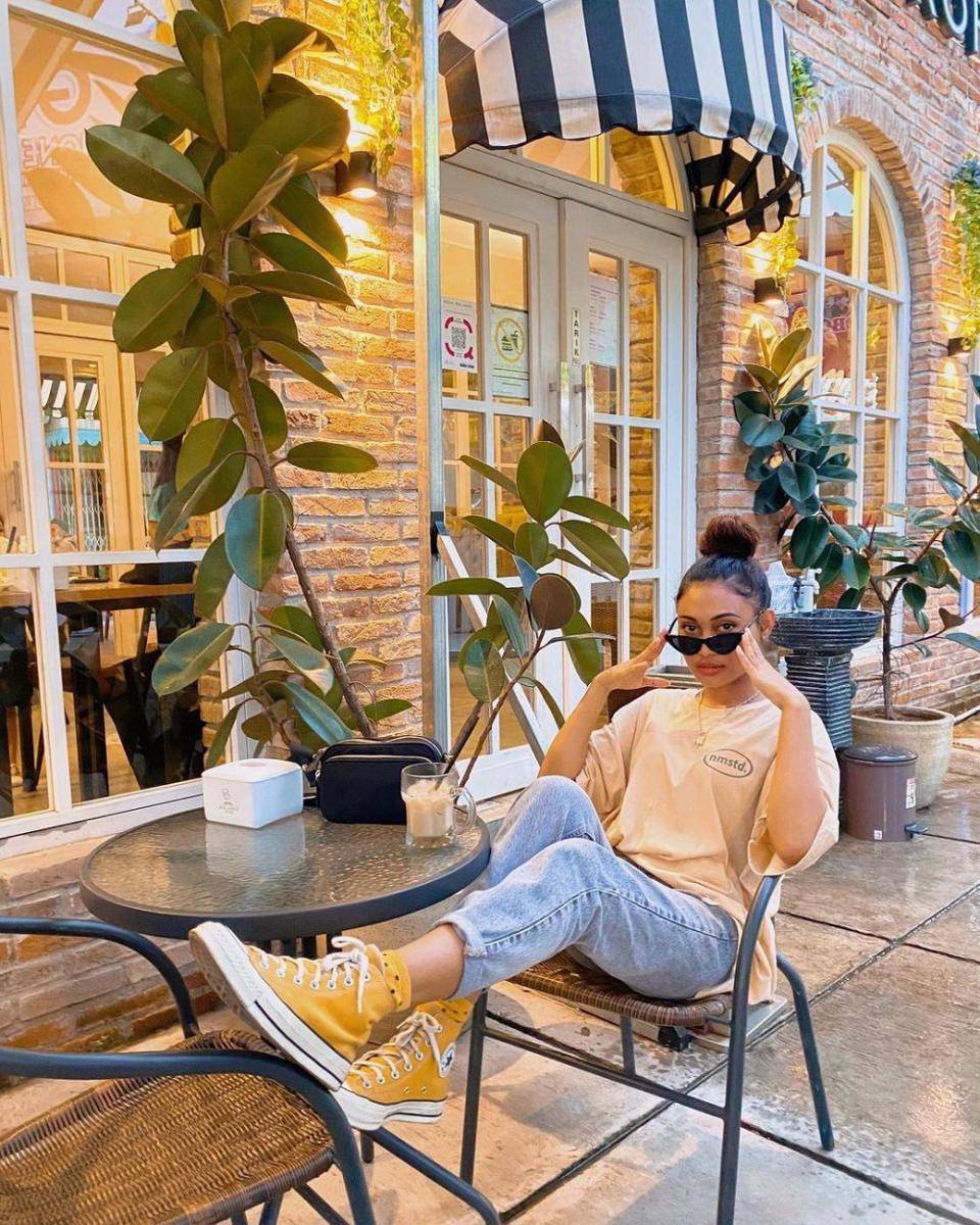 Novia Bachmid (instagram.com/noviabachmid/)