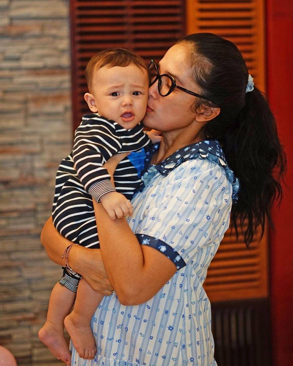 Ussy Sulistiawaty dan anak kelimanya (instagram.com/andhiiikapratama)
