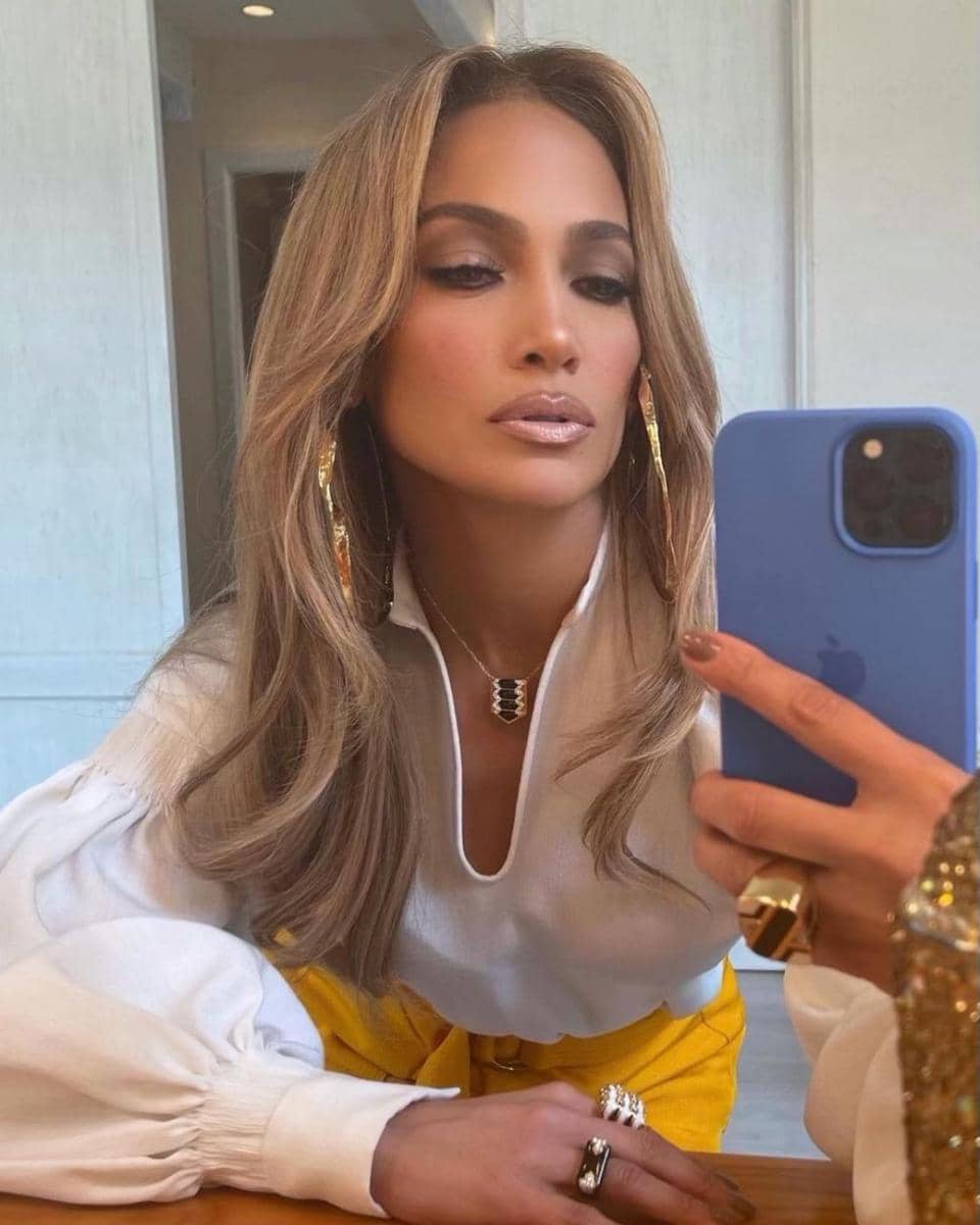 Jennifer Lopez (instagram.com/jlo)