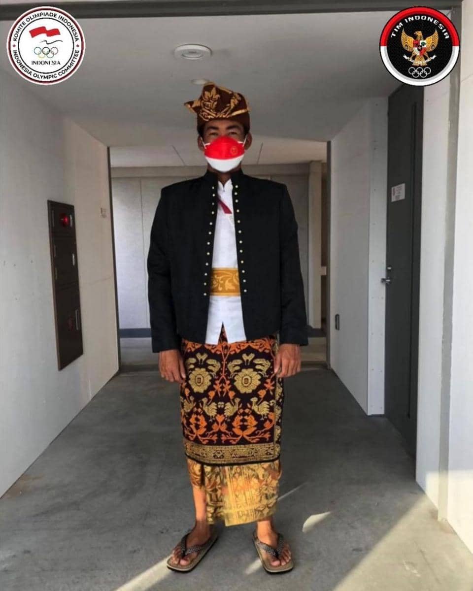 Rio Waida kenakan pakaian adat bali untuk upacara pembukaan Olimpiade Tokyo 2020 (Instagram.com/timindonesiaofficial)