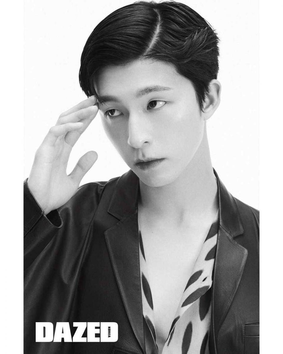 Hong Kyung (instagram.com/bluecages)