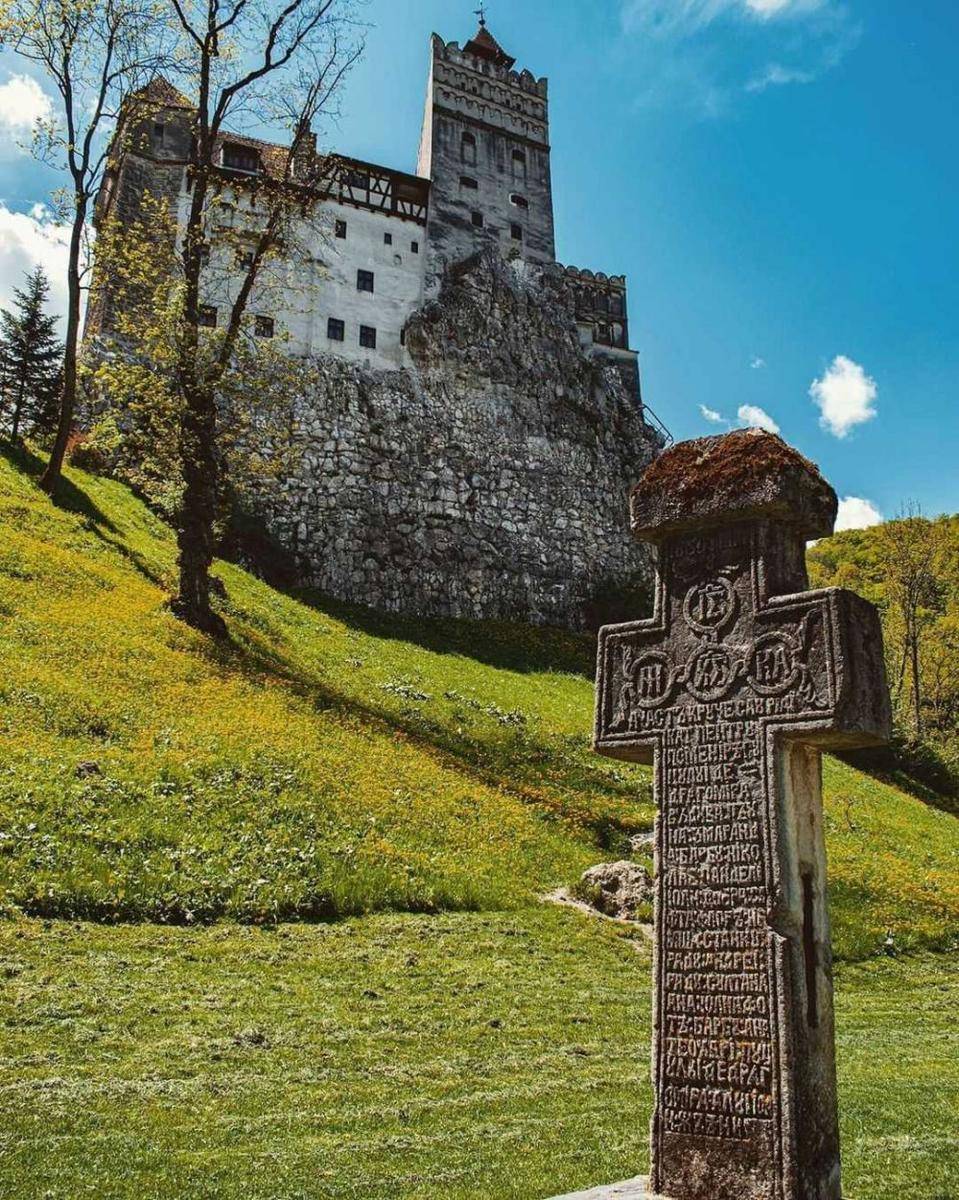 Bran Castle (instagram.com/castelulbran)