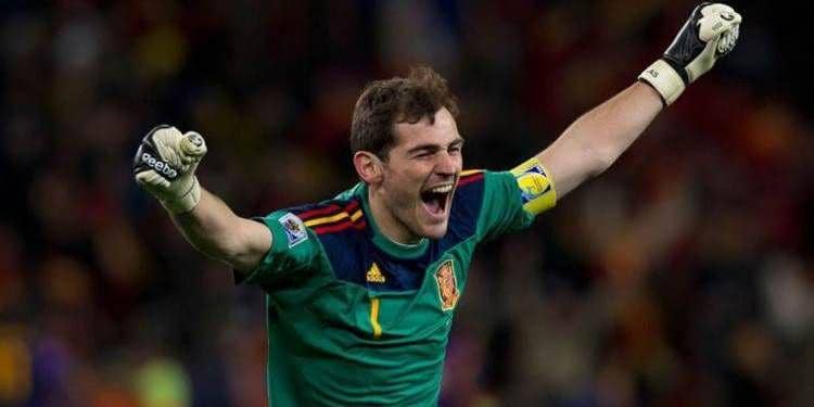 potret Iker Casillas bersama Timnas Spanyol (see.news)