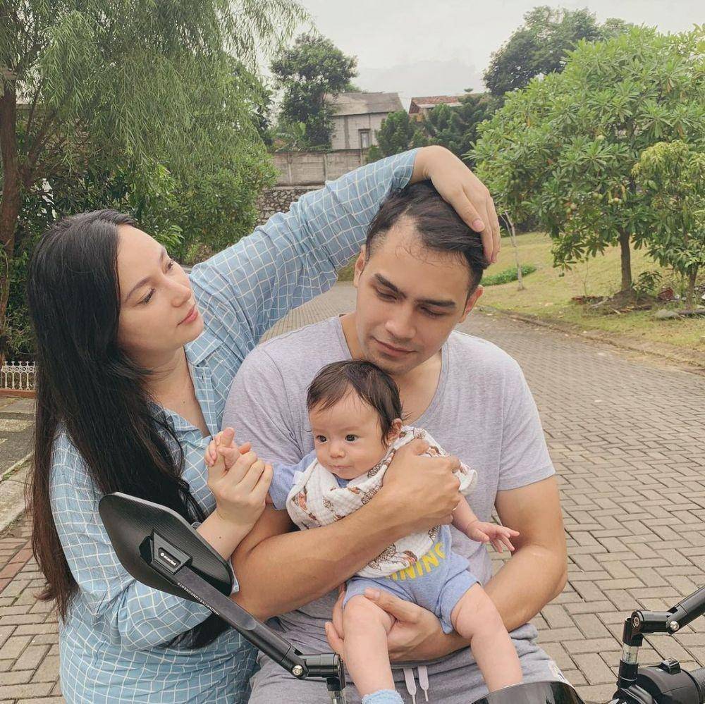 Asmirandah dan Jonas Rivanno. (Instagram.com/asmirandah89)