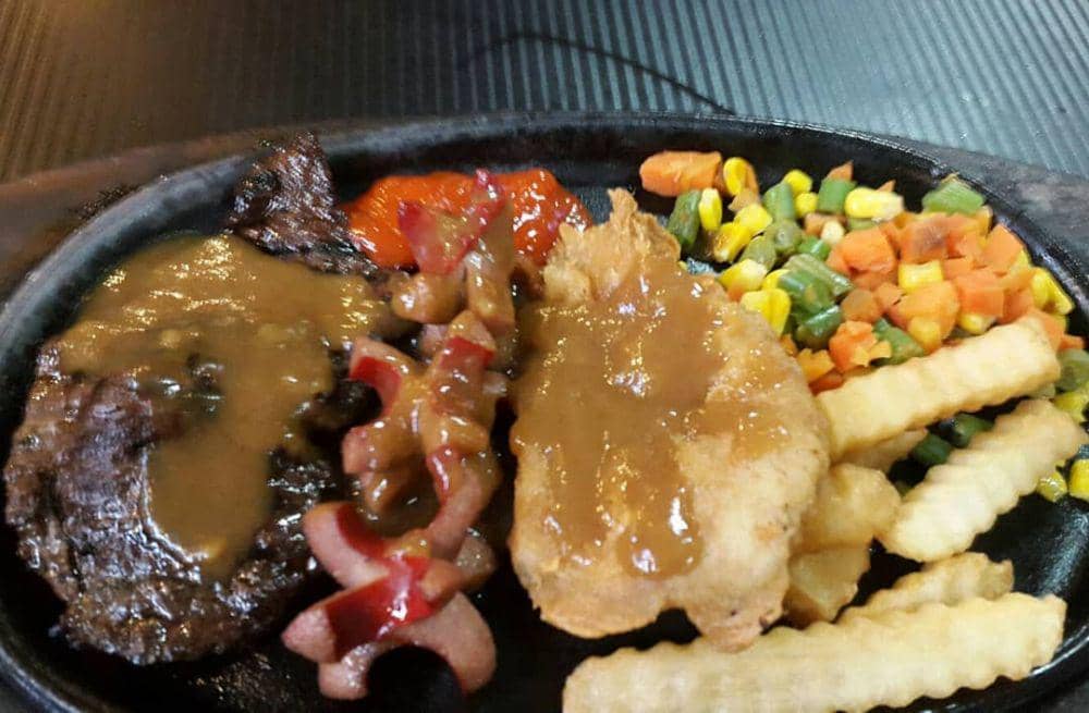 Resep Steak Sosis Sederhana ala Rumahan yang Bikin Ngiler