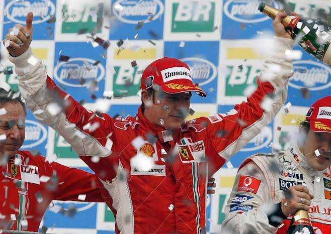 Kimi Raikkonen pada GP Brazil 2007 (newsletter.co.uk)