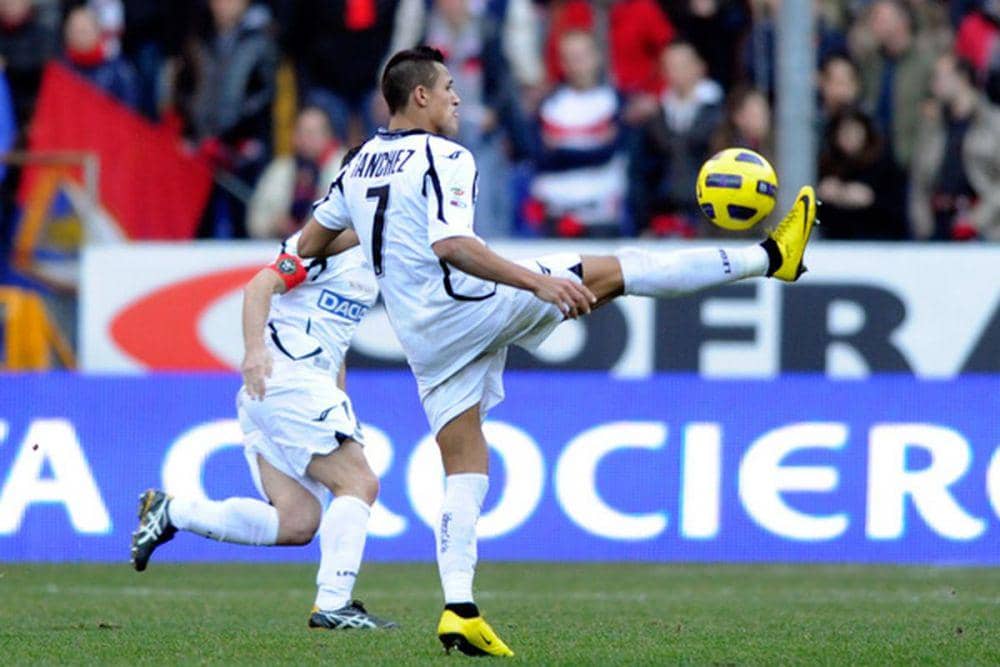 Alexis Sanchez (weaintgotnohistory.sbnation.com)