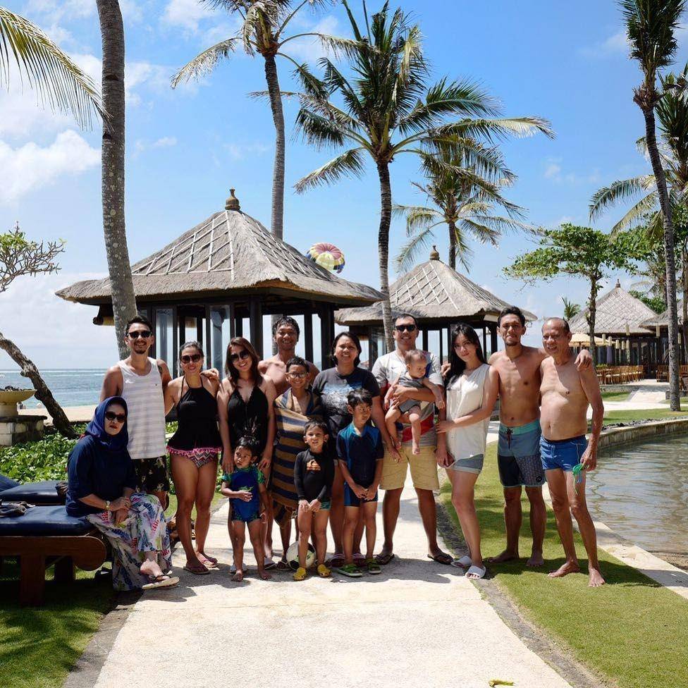 Ayah Vincent Rompies meninggal (Instagram.com/haedy_dot)